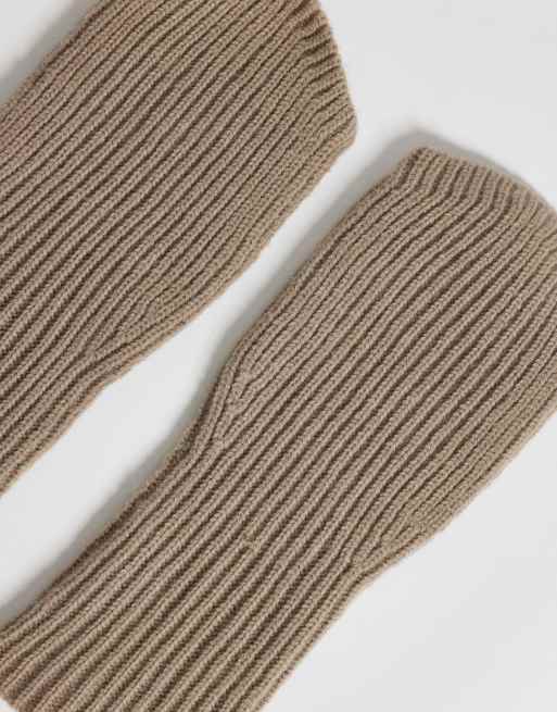 ASOS DESIGN palm warmer fingerless gloves in beige, 2 of 3