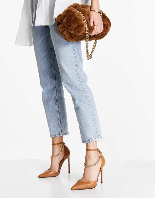 ASOS DESIGN Palma Schuhe mit hohem Absatz und Kettendetail in Hellbraun ASOS