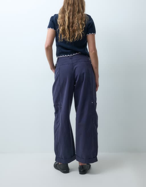 ASOS DESIGN panel barrel trouser with side cinch in navy, 5 of 5