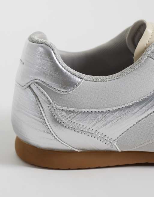 ASOS DESIGN panelled retro sneakers in silver, 5 of 5