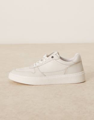  panelled trainers in off white leather