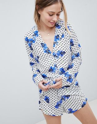 ASOS DESIGN – Pansy Traditional – Pyjamasset med shorts i 100 % modal-Vit