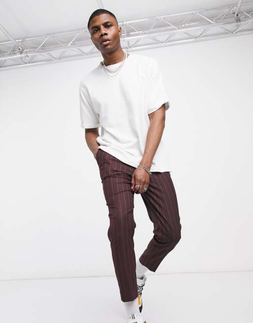 ASOS DESIGN - Pantacourt élégant ajusté à rayures - Bordeaux 