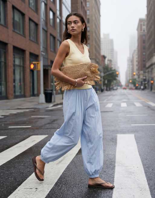 ASOS DESIGN - Pantalon ajusté coupe ballon à ourlet resserré - Bleu pastel, 11 de 12