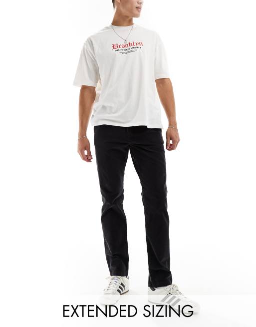 ASOS DESIGN - Pantalon ajusté en velours côtelé - Bleu marine