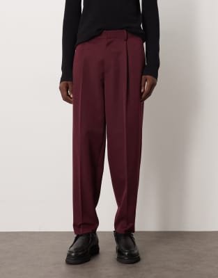 ASOS DESIGN - Pantalon ajusté habillé oversize avec taille élastique et plis - Bordeaux-Rouge