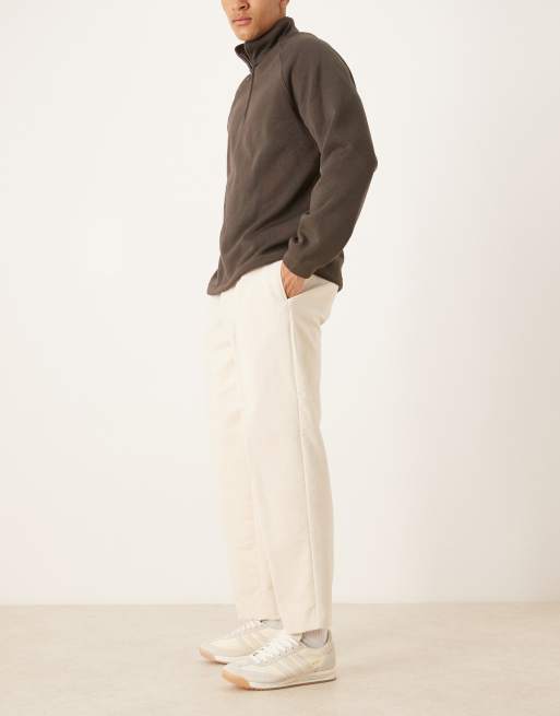 ASOS DESIGN - Pantalon ajusté oversize coupe fuselée en velours côtelé à pinces - Écru, 3 de 5