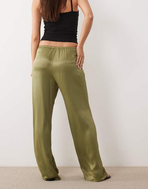 ASOS DESIGN - Pantalon ample à enfiler en satin - Olive, 3 de 5