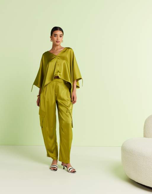 ASOS DESIGN - Pantalon ample d'ensemble en satin avec poches - Vert