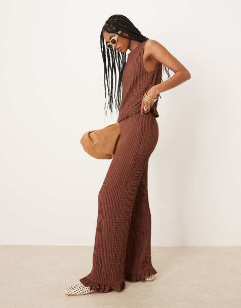 ASOS DESIGN - Pantalon ample d'ensemble texturé à ourlet volanté - Marron - view 1