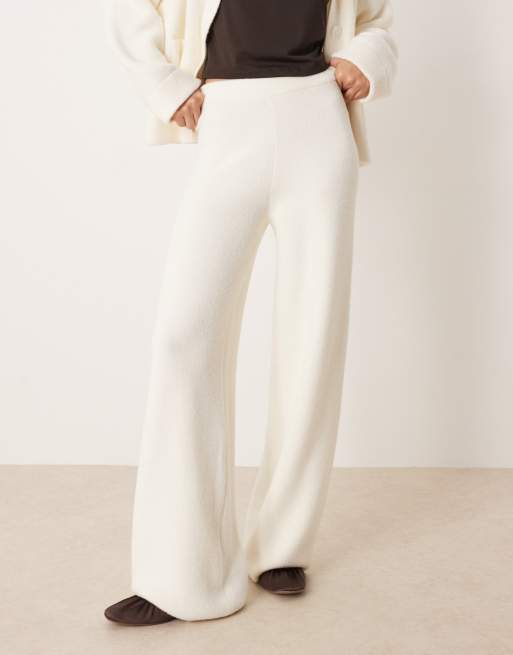 ASOS DESIGN - Pantalon ample d'ensemble ultra-doux - Crème, 3 de 5