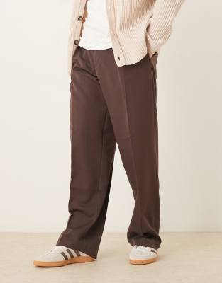 ASOS DESIGN - Pantalon ample élégant avec ceinture - Marron foncé-Brown