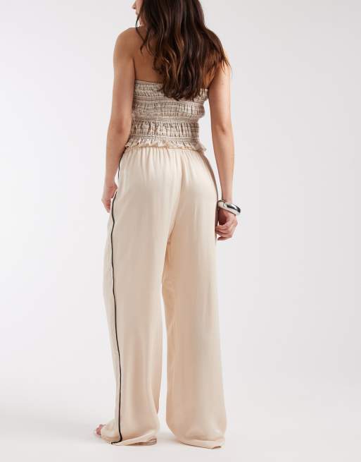 ASOS DESIGN - Pantalon ample en satin avec bande latérale - Écru, 5 de 5