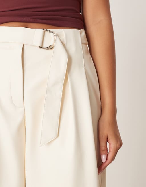 ASOS DESIGN - Pantalon ample en similicuir à pinces avec ceinture - Os, 3 de 5