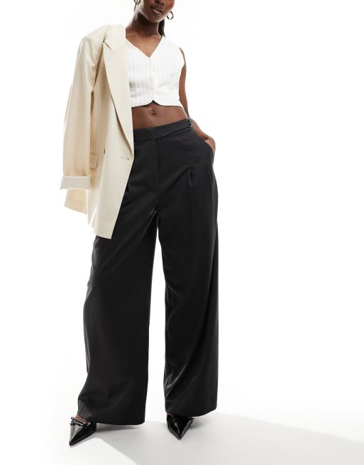 ASOS DESIGN - Pantalon ample et ajusté avec rayures et boucle asymétrique - Gris