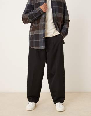 ASOS DESIGN - Pantalon ample et élégant à pinces - Noir