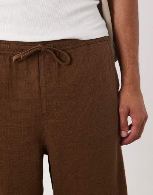 ASOS DESIGN pantalon ample texturé marron avec taille élastiquée, 5 de 5