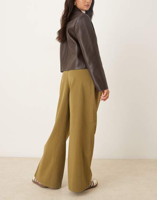 ASOS DESIGN - Pantalon au toucher papier avec taille rabattue nouée à l'avant - Vert olive, 3 de 5