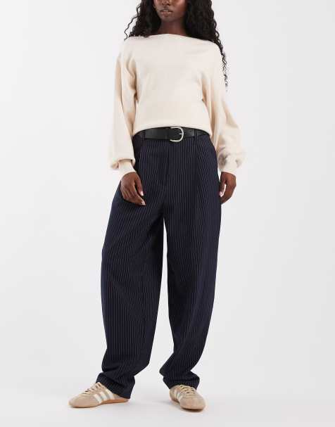 ASOS DESIGN pantalon barrel ajusté avec ceinture à rayures marine - view 1