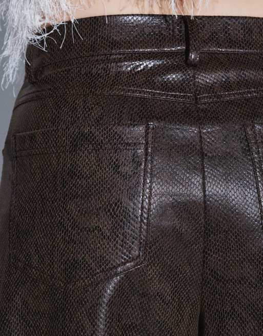 ASOS DESIGN pantalon barrel effet croco imprimé serpent marron, 2 de 5