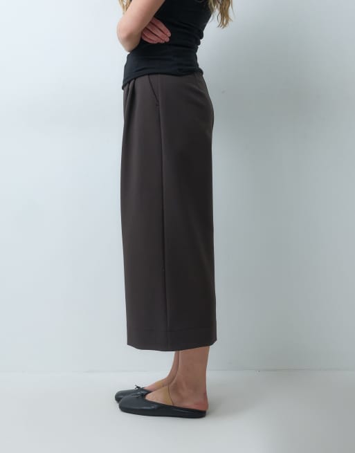 ASOS DESIGN pantalón bermuda de traje de pernera ancha, 2 de 5