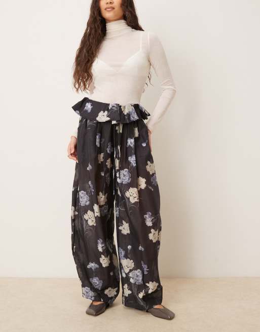 ASOS DESIGN - Pantalon bouffant à taille rabattue et imprimé fleuri - Noir, 2 de 5
