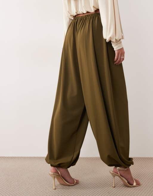 ASOS DESIGN - Pantalon bouffant épuré en sergé de jersey avec cordon de serrage à la taille - Vert kaki, 3 de 5