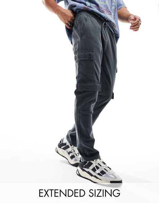 ASOS DESIGN - Pantalon cargo slim à poches multiples