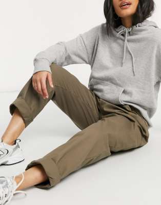 ASOS DESIGN - Pantalon carotte ovoïde plissé devant - Vert olive