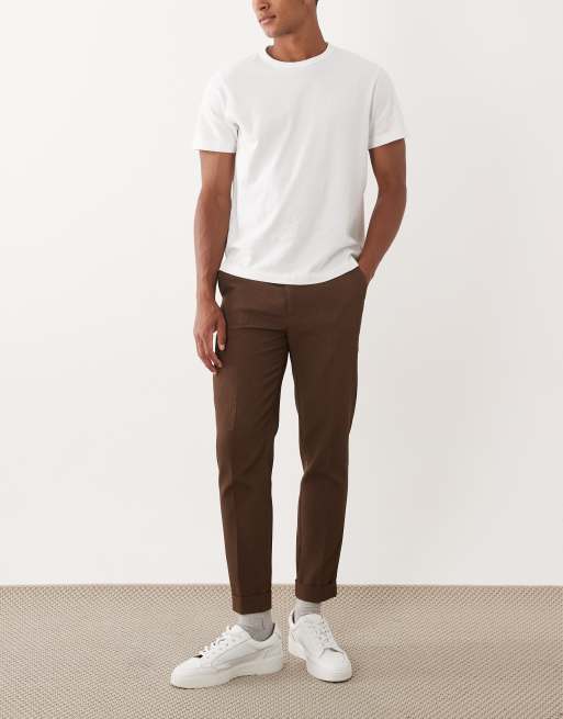 ASOS DESIGN - Pantalon côtelé ajusté coupe fuselée à revers en tissu confortable - Marron, 2 de 5