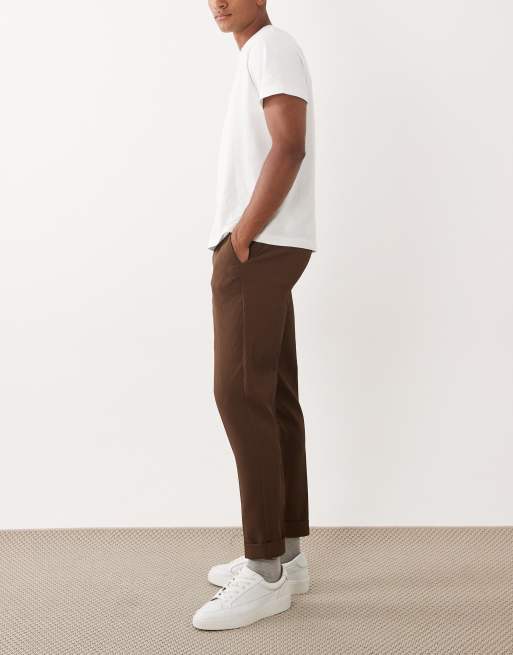 ASOS DESIGN - Pantalon côtelé ajusté coupe fuselée à revers en tissu confortable - Marron, 3 de 5