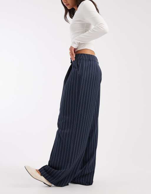 ASOS DESIGN - Pantalon coupe masculine ample et ajusté à fines rayures - Bleu marine , 2 de 5
