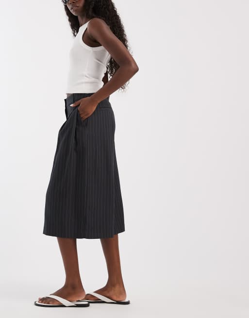 ASOS DESIGN pantalon culotte ajusté taille haute à rayures charbon, 2 de 5