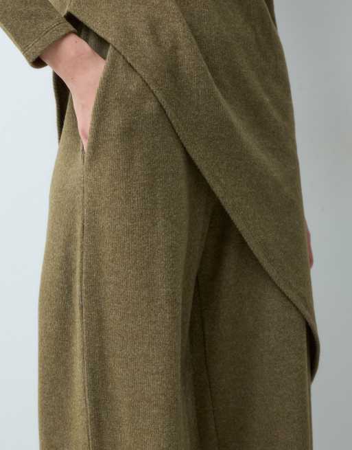 ASOS DESIGN pantalón de conjunto ultrasuave de pernera ancha en caqui, 5 de 5
