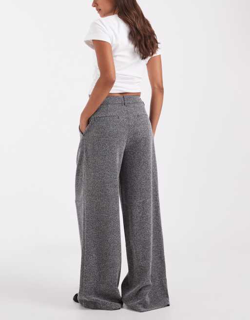 ASOS DESIGN pantalon de costume coupe décontractée effet laine en gris chiné, 2 de 5