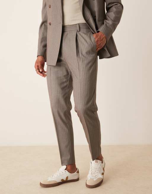 ASOS DESIGN - Pantalon de costume fuselé en sergé à fines rayures - Marron, 5 de 5