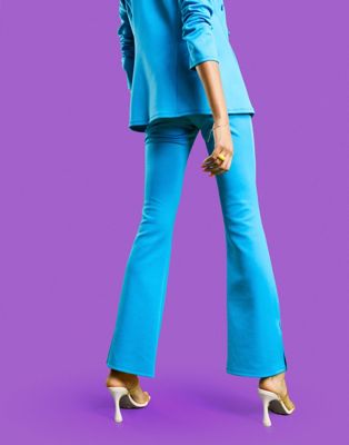 Femme Pantalon de costume slim et évasé en jersey structuré - Bleu vif