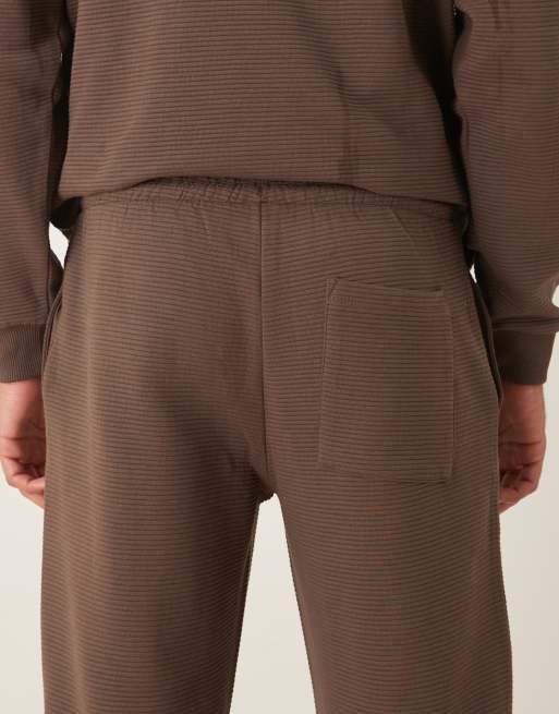 ASOS DESIGN - Pantalon de jogging droit d'ensemble en tissu épais style néoprène côtelé - Marron, 5 de 5