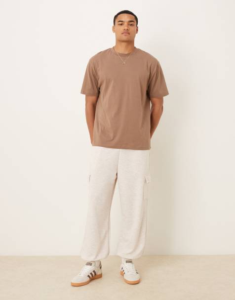 ASOS DESIGN - Pantalon de jogging fuselé à envers molletonné avec poches cargo - Taupe - view 1