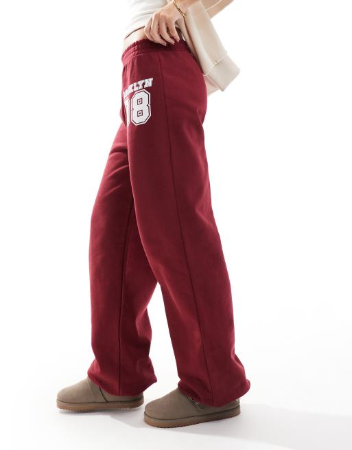 ASOS DESIGN - Pantalon de jogging resserré aux chevilles avec appliqué numéro - Bordeaux, 4 de 5
