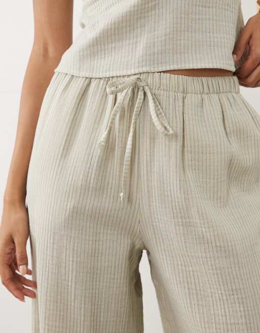 ASOS DESIGN - pantalón de pernera ancha con cintura elástica en raya verde, conjunto, 4 de 5