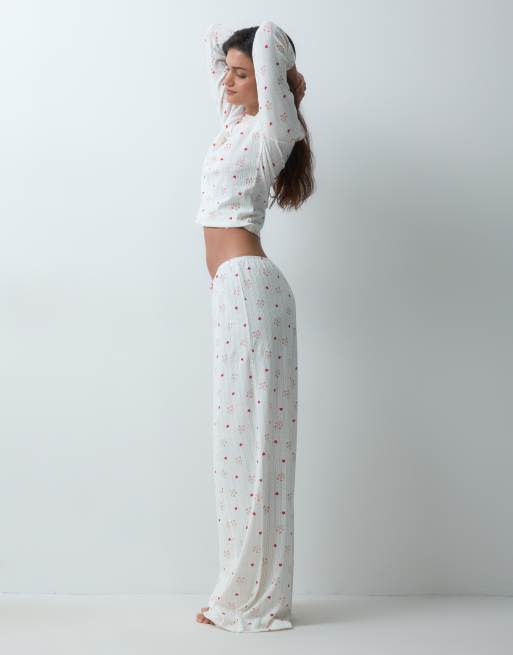 ASOS DESIGN - Pijama blanco con estampado de galletas de jengibre de punto pointelle, 3 de 3