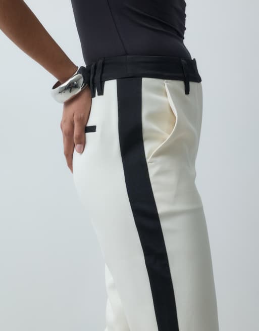 ASOS DESIGN pantalon de smoking évasé ajusté en noir et crème, 4 de 5