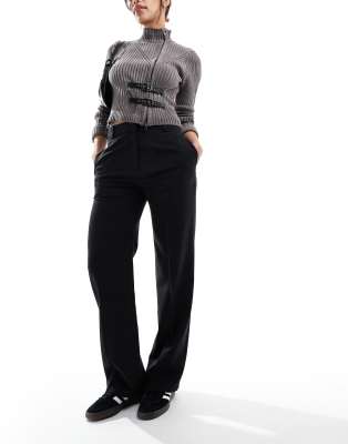 ASOS DESIGN - Pantalon de tailleur coupe droite ajustée - Noir