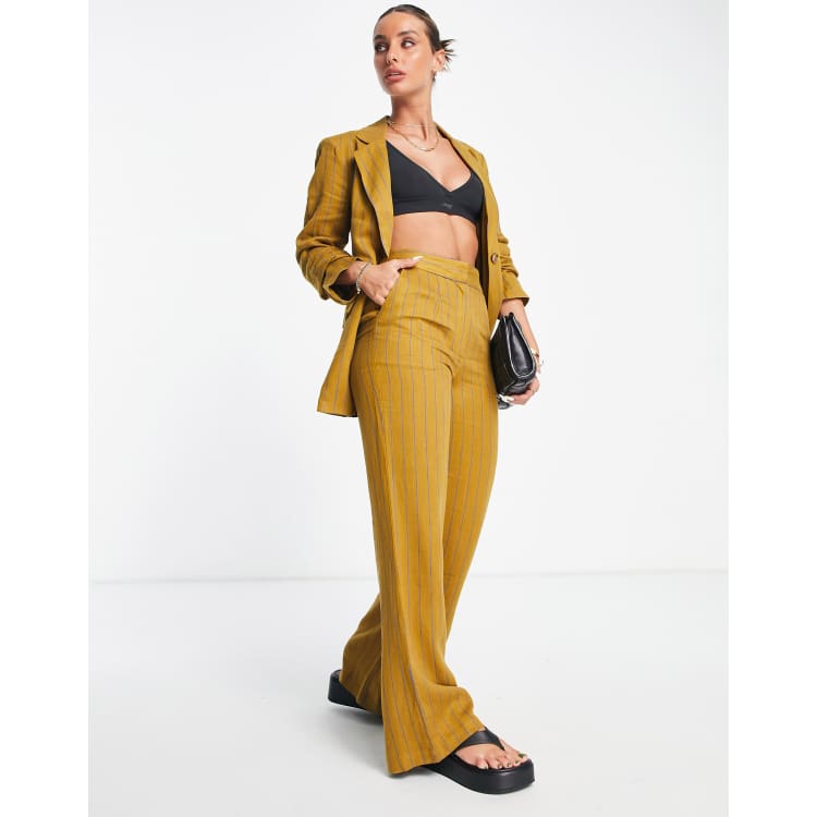 Tailleur best sale jaune moutarde