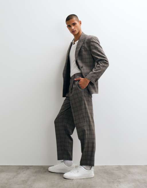 ASOS DESIGN - pantalón de traje extragrande de corte tapered en cuadro príncipe de Gales marrón, 3 de 5