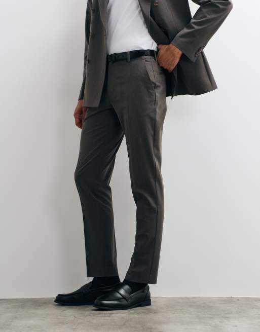 ASOS DESIGN pantalón de traje slim sin arrugas en marrón oscuro, 3 de 5