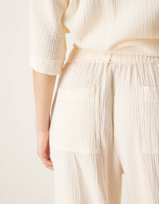 ASOS DESIGN - Pantalon d'ensemble à enfiler en gaze de coton avec bords effilochés - Babeurre, 4 de 5