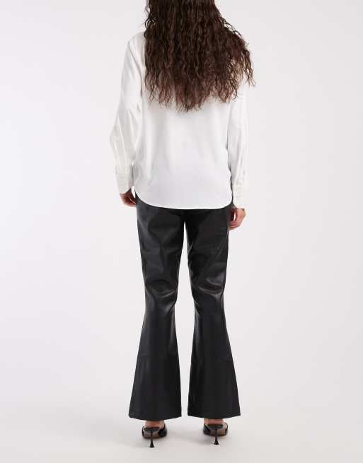 ASOS DESIGN - Pantalon évasé en similicuir - Noir, 3 de 5