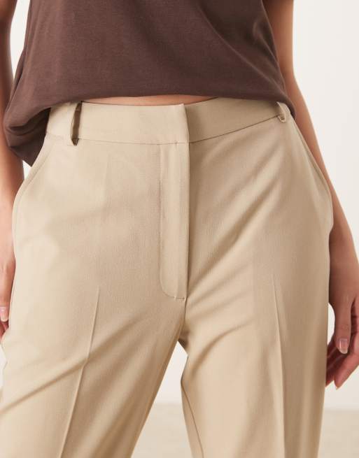 ASOS DESIGN - Pantalon habillé coupe droite ajustée avec ceinture - Neutre, 3 de 5